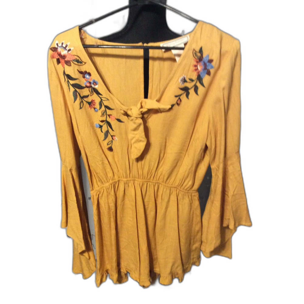 Flying Tomato Embroidered Bell Sleeves Festival Anthropologie Romper M boho